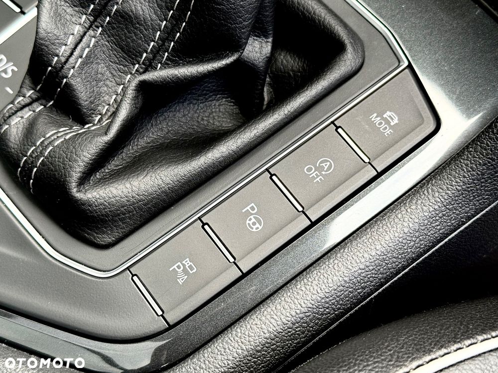 Volkswagen Tiguan 1.5 TSI EVO R-Line DSG - 32