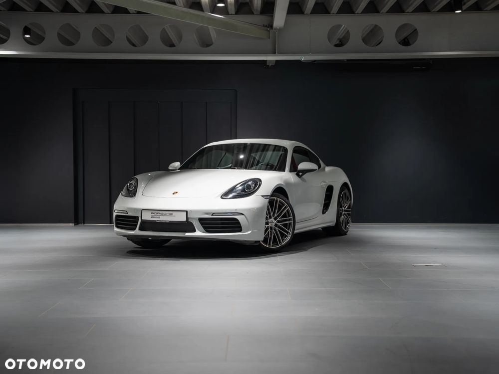 Porsche 718 Cayman - 1