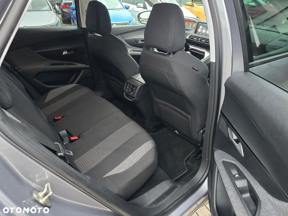 Peugeot 3008 - 10