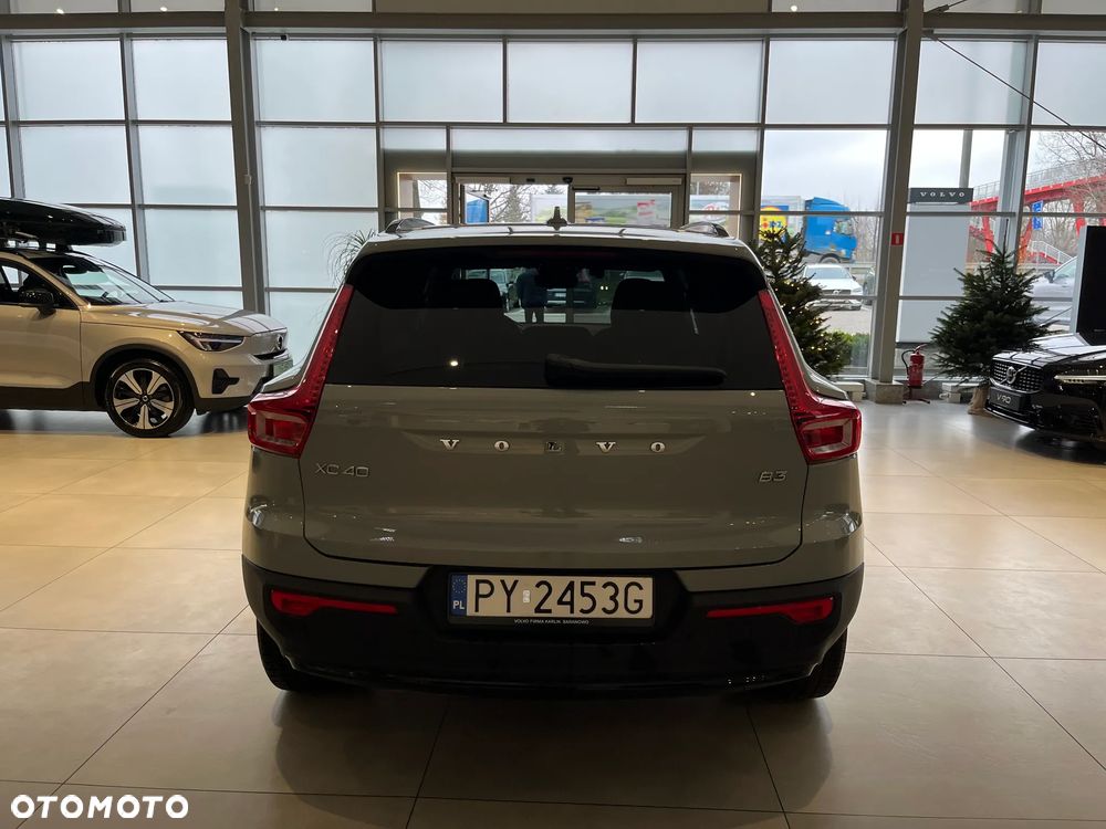 Volvo XC 40 B3 Plus Dark - 6
