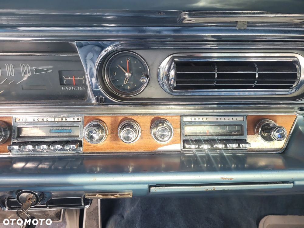 Pontiac Bonneville - 36