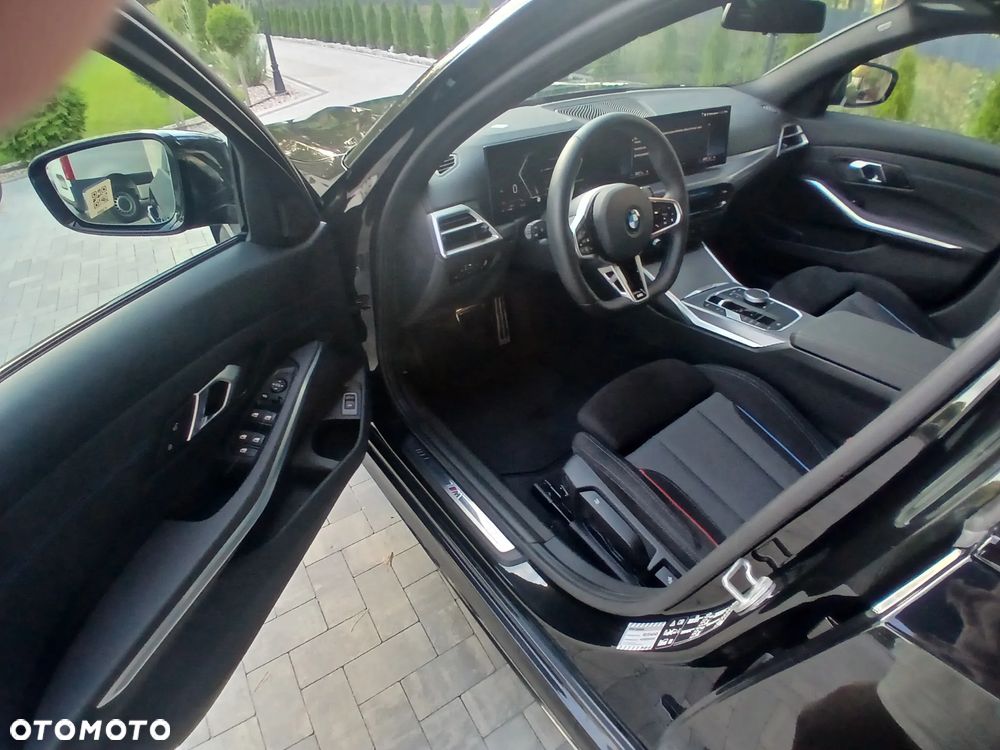 BMW Seria 3 330i xDrive M Sport - 5