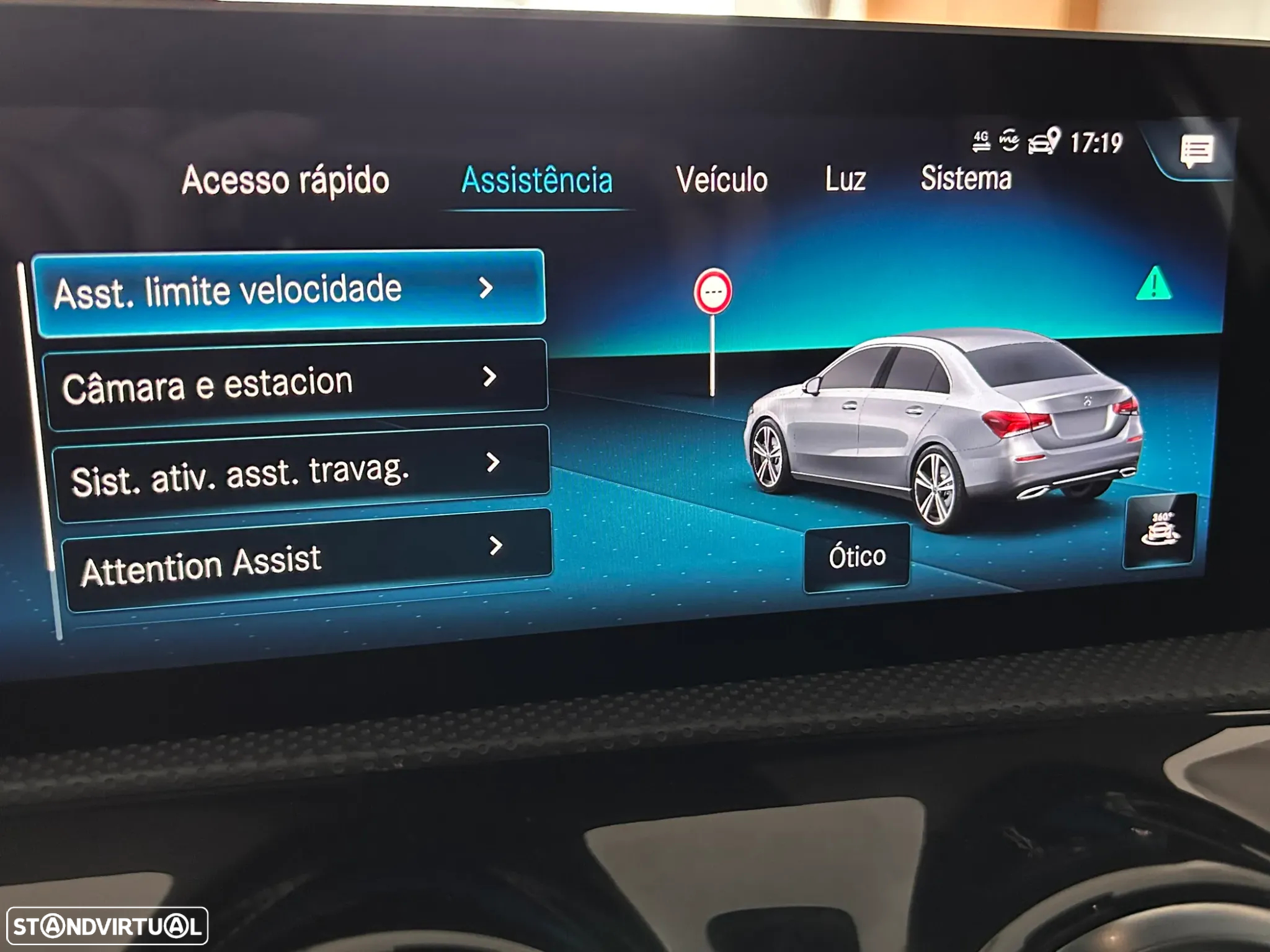 Mercedes-Benz A 180 Limousine d AMG Line Aut. - 30