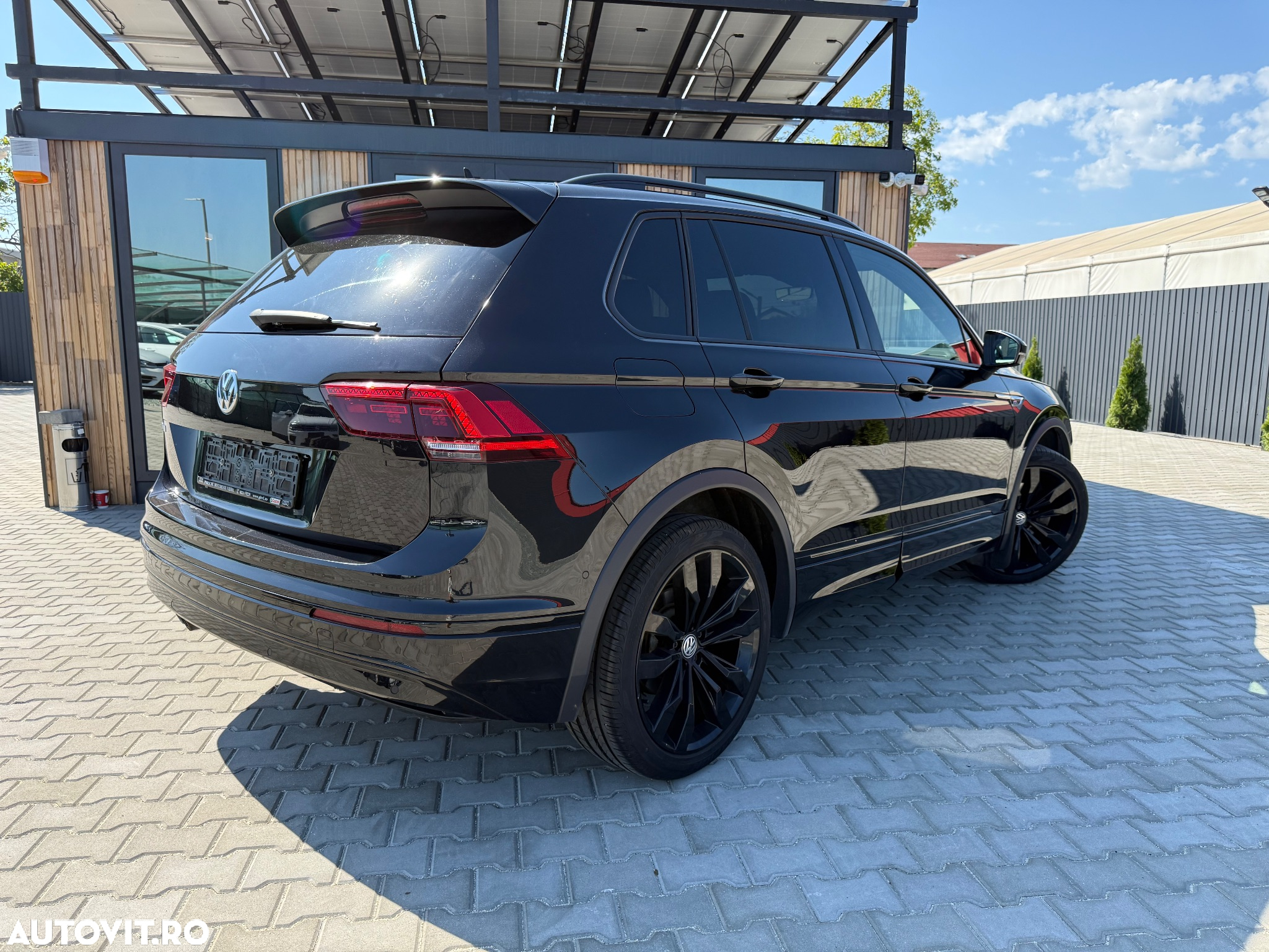 Volkswagen Tiguan 2.0 TDI DSG 4Mot Highline - 8