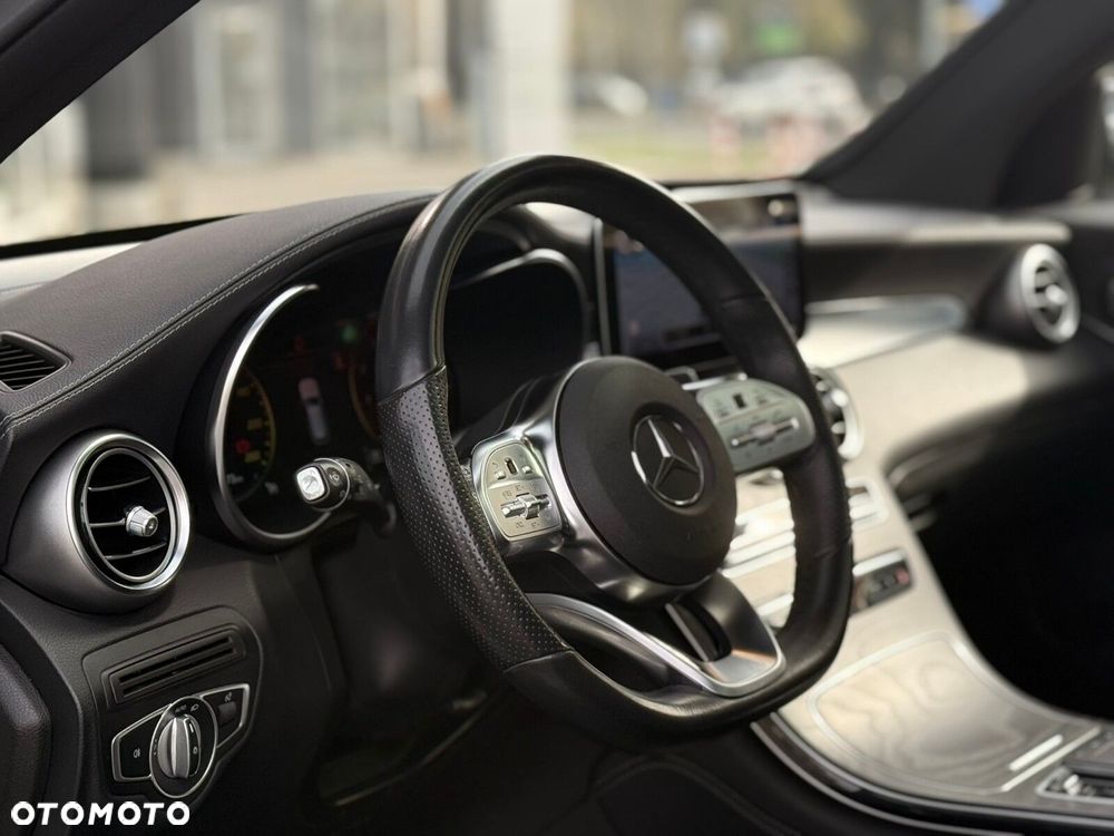 Mercedes-Benz GLC - 15