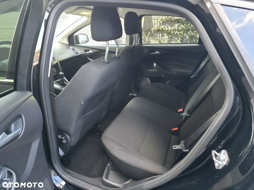 Ford Focus - 8