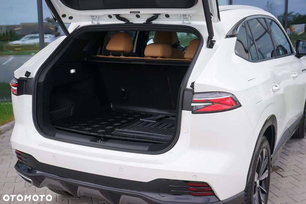 MG HS 1.5T HEV+ Exclusive - 12