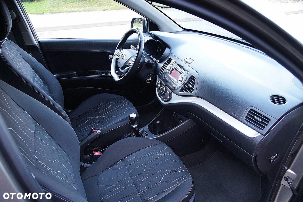 Kia Picanto 1.0 Dream Team Edition - 19