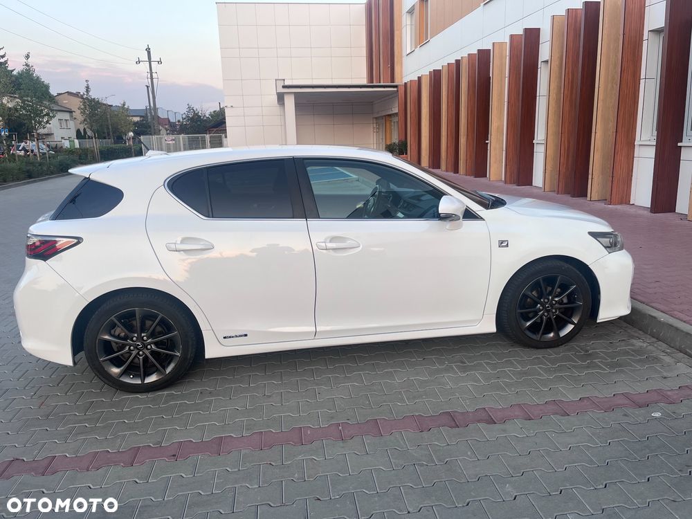 Lexus CT 200h F Sport - 7