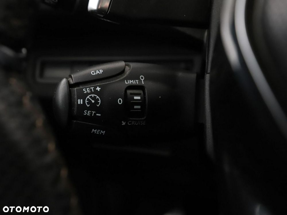 Peugeot 3008 2.0 BlueHDi GT S&S EAT8 - 35
