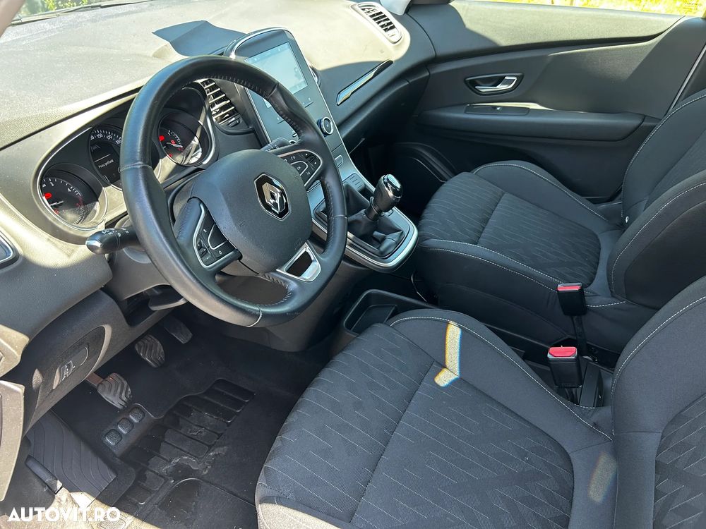 Renault Scenic - 7