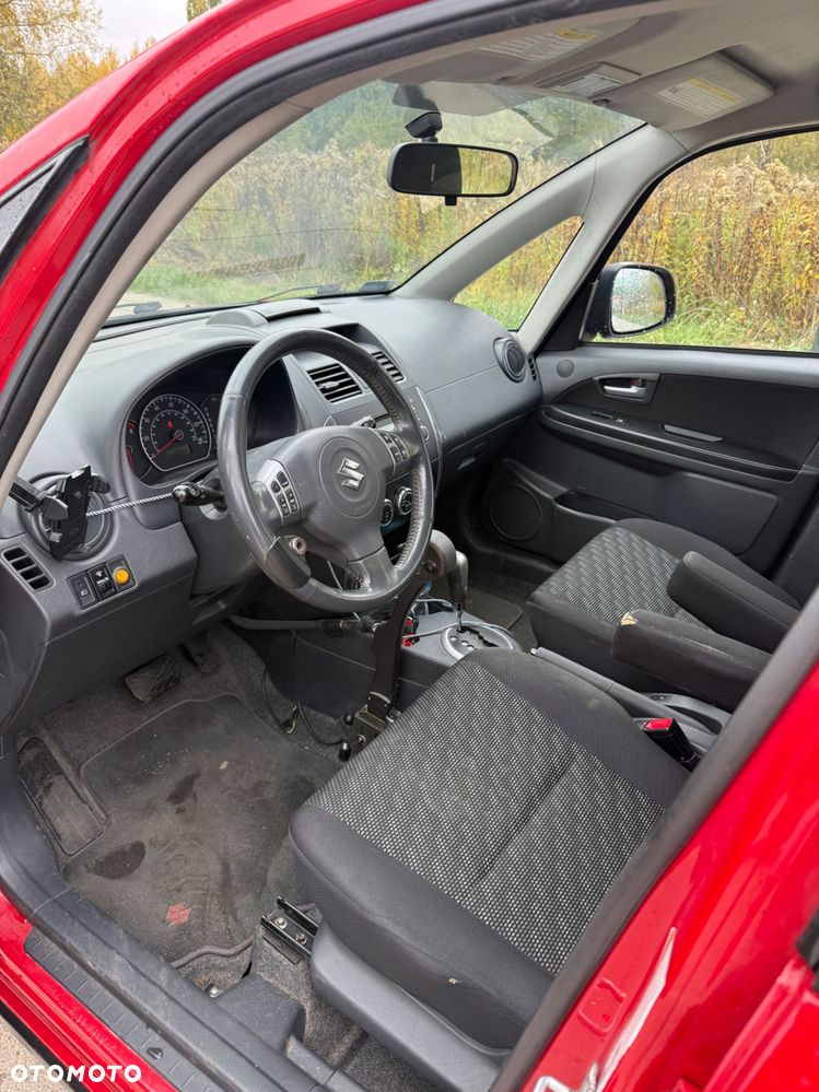 Suzuki SX4 - 5
