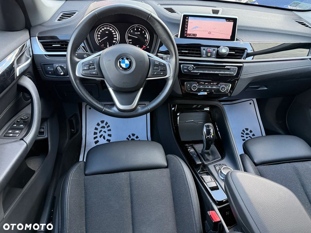 BMW X1 sDrive18i Sport Line - 4