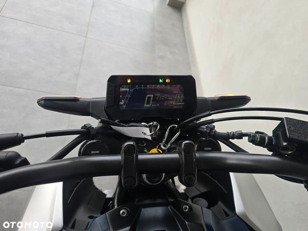 Honda CB - 22