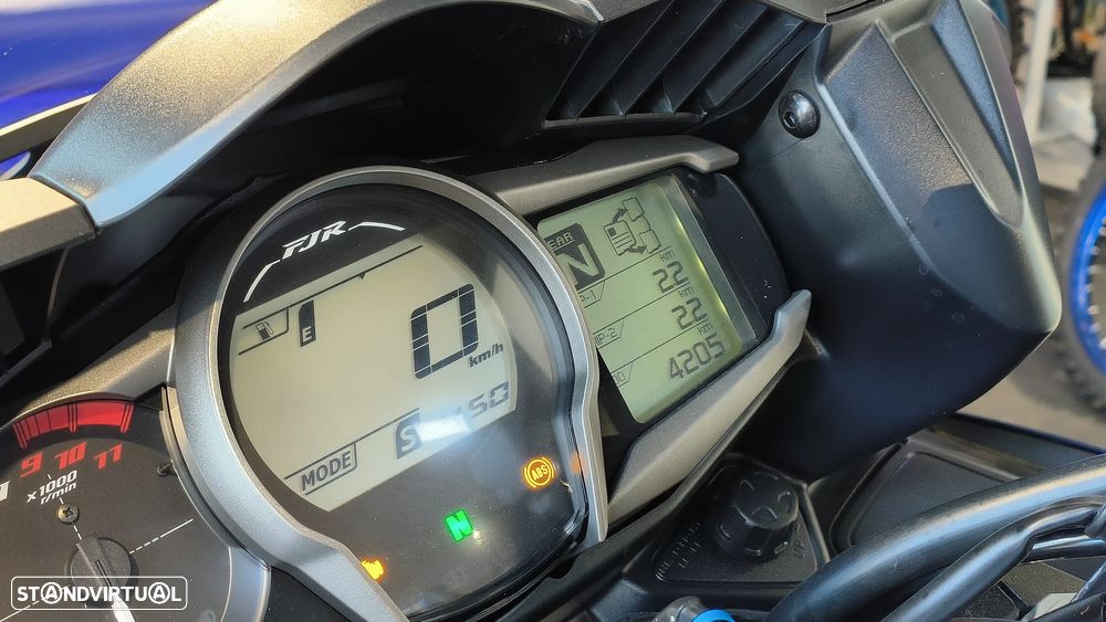 Yamaha FJR 1300AE - 8