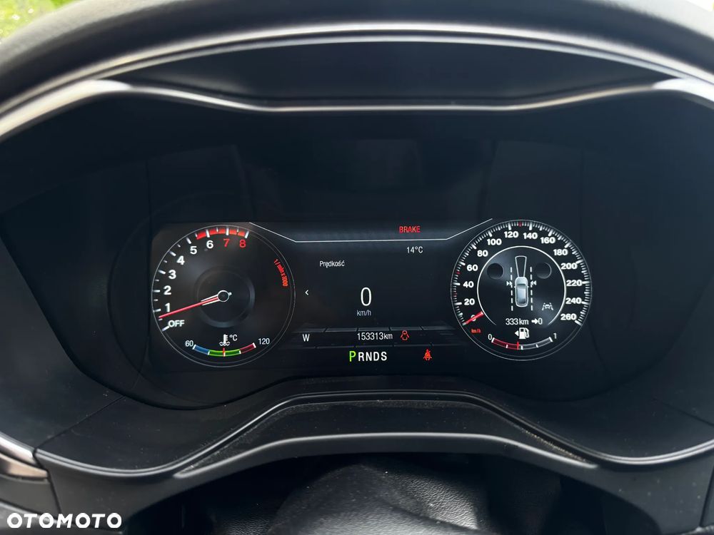 Ford Fusion - 11