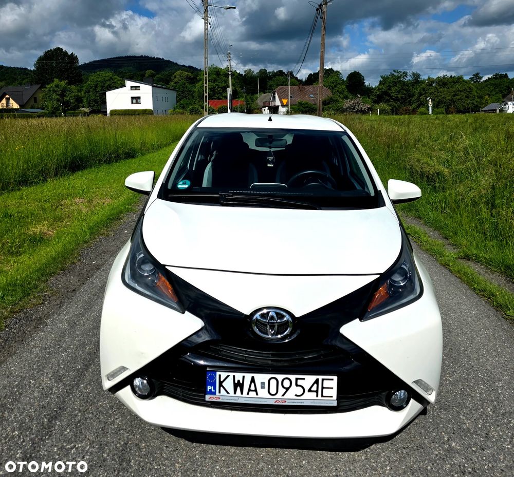 Toyota Aygo x-play Eco - 23