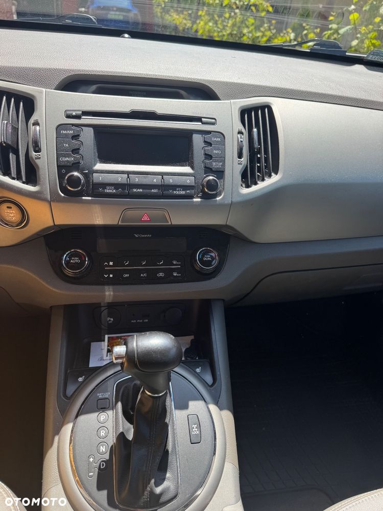 Kia Sportage 2.0 CRDI XL - 11
