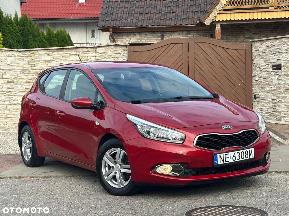 Kia Ceed - 30
