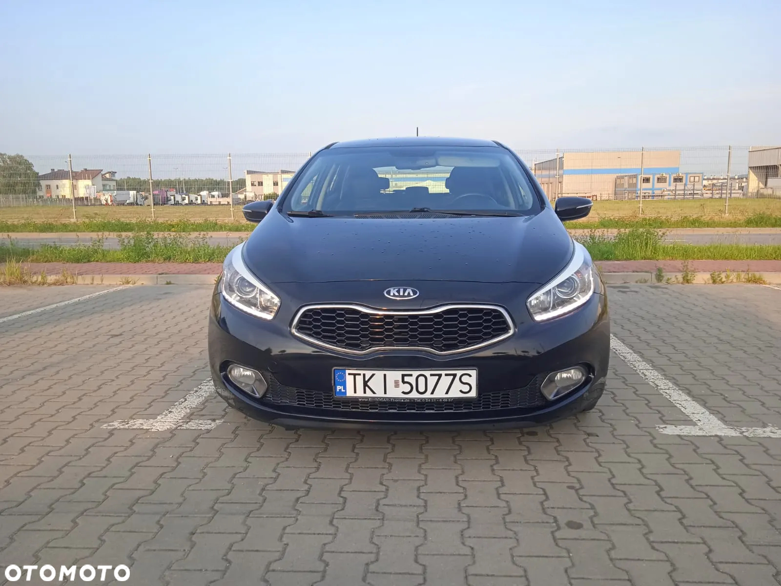 Kia Ceed - 10