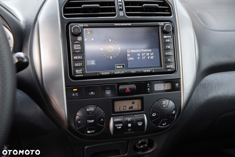 Toyota RAV4 2.0 VVT-i Sol - 8