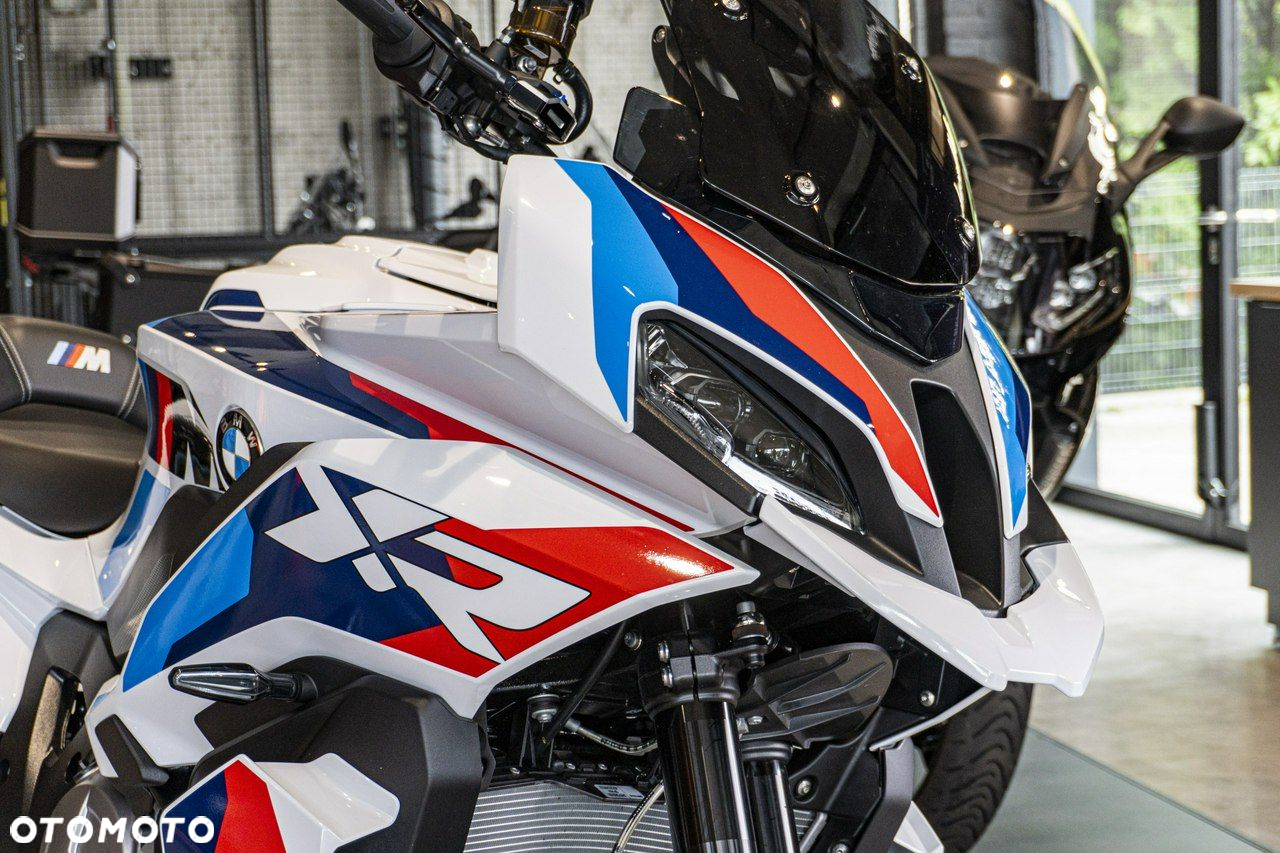 BMW XR - 5