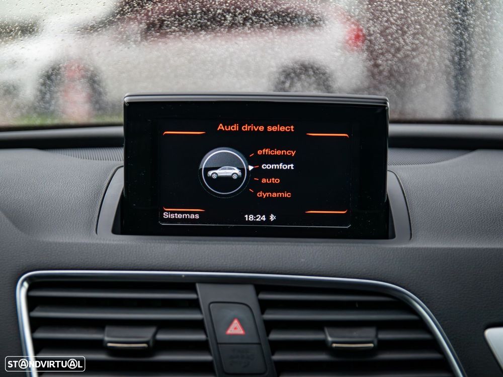 Audi Q3 2.0 TDI S-line - 26