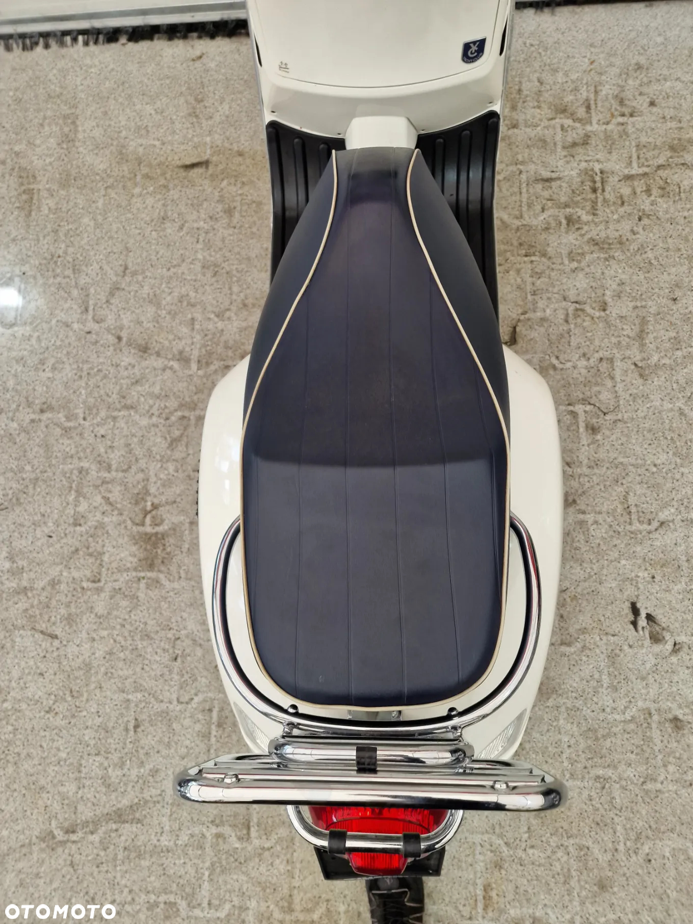 Piaggio Vespa - 26