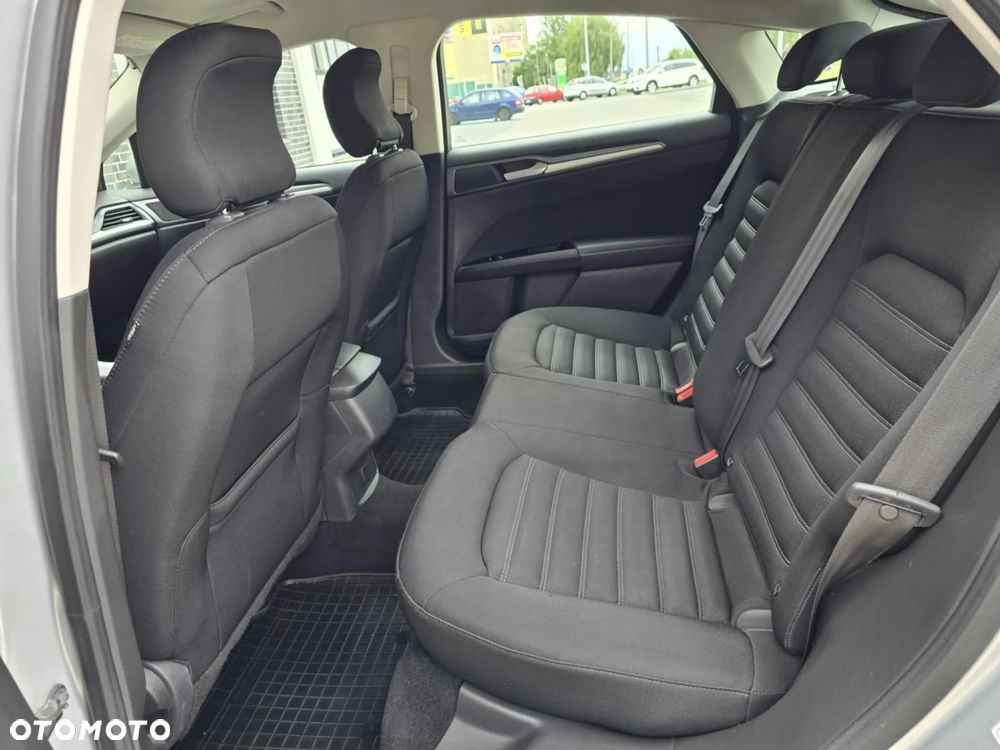 Ford Mondeo 2.0 TDCi Ambiente - 25