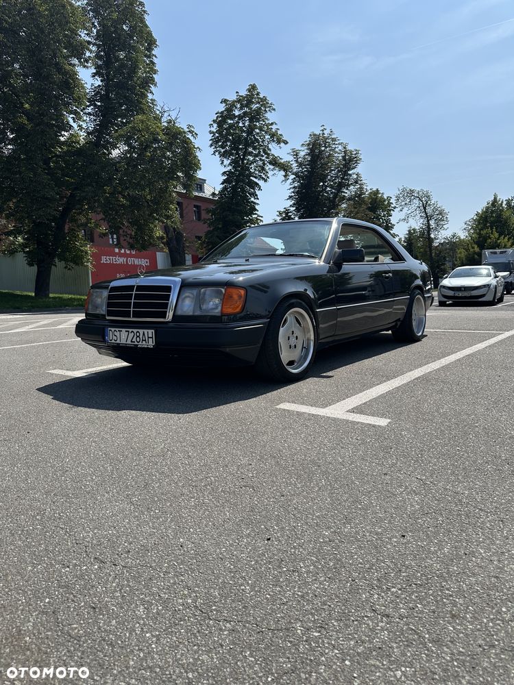 Mercedes-Benz W124 (1984-1993) - 17