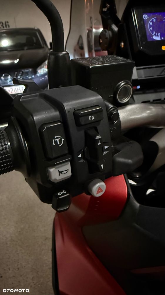 Honda ADV350 - 4