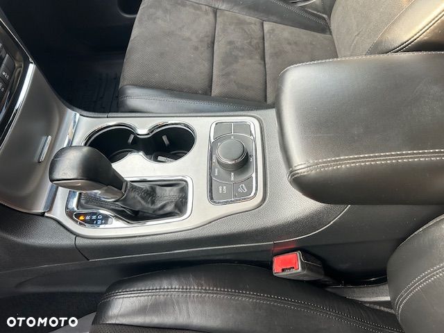Jeep Grand Cherokee - 11