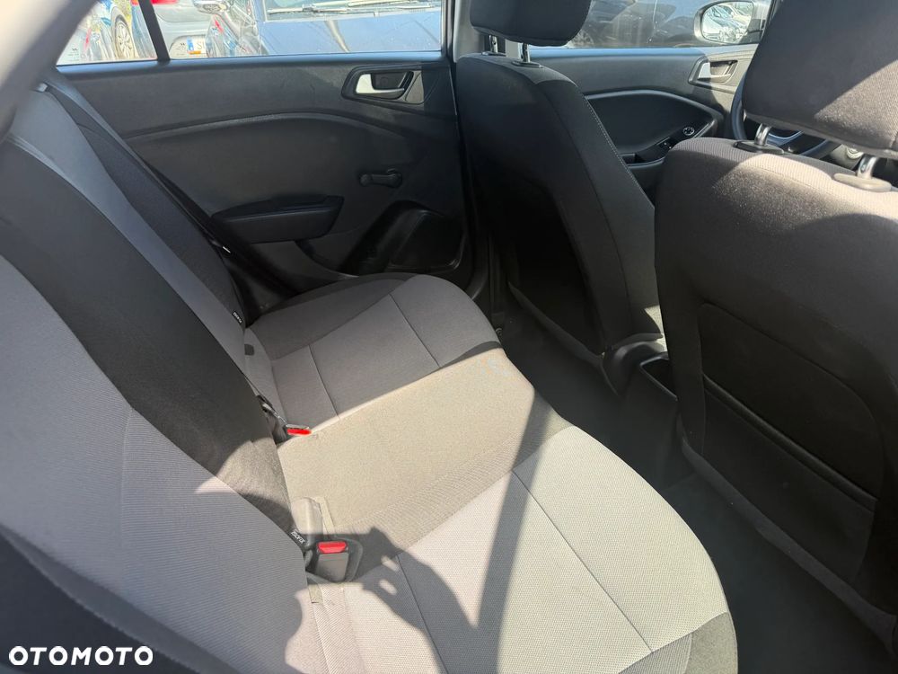 Hyundai i20 1.2 Comfort - 14