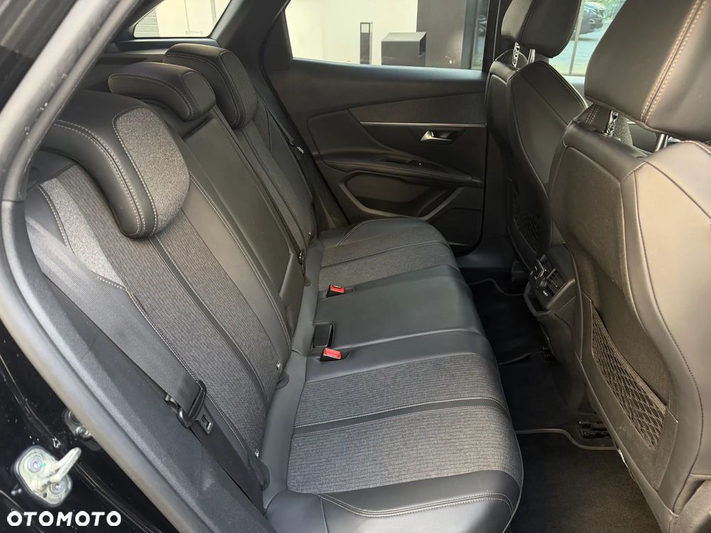 Peugeot 3008 1.6 BlueHDi Allure S&S - 20