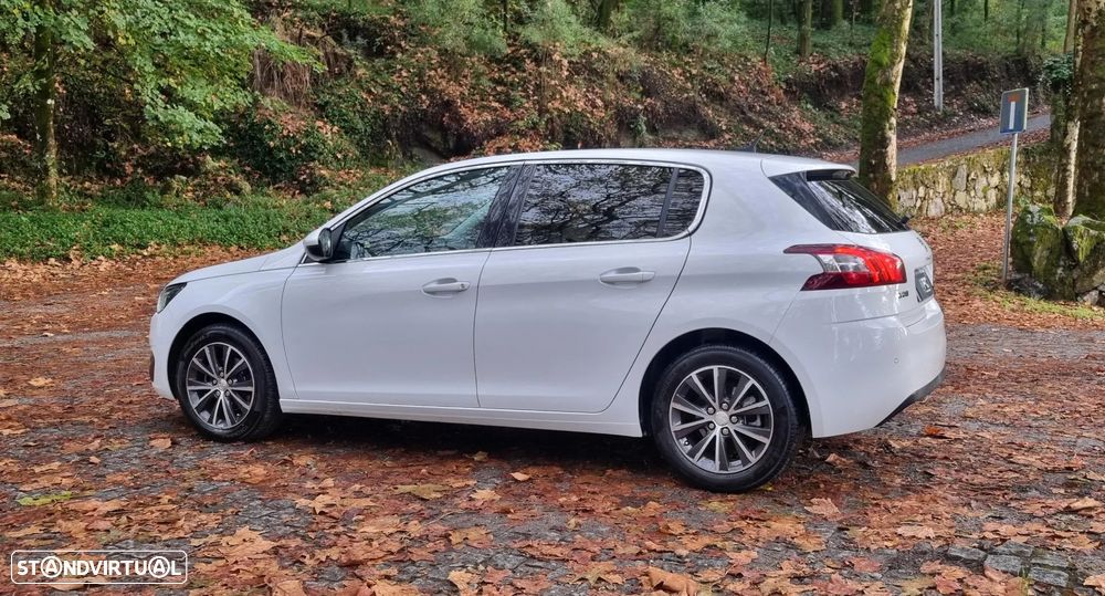 Peugeot 308 1.2 PureTech Allure Full LED - 6