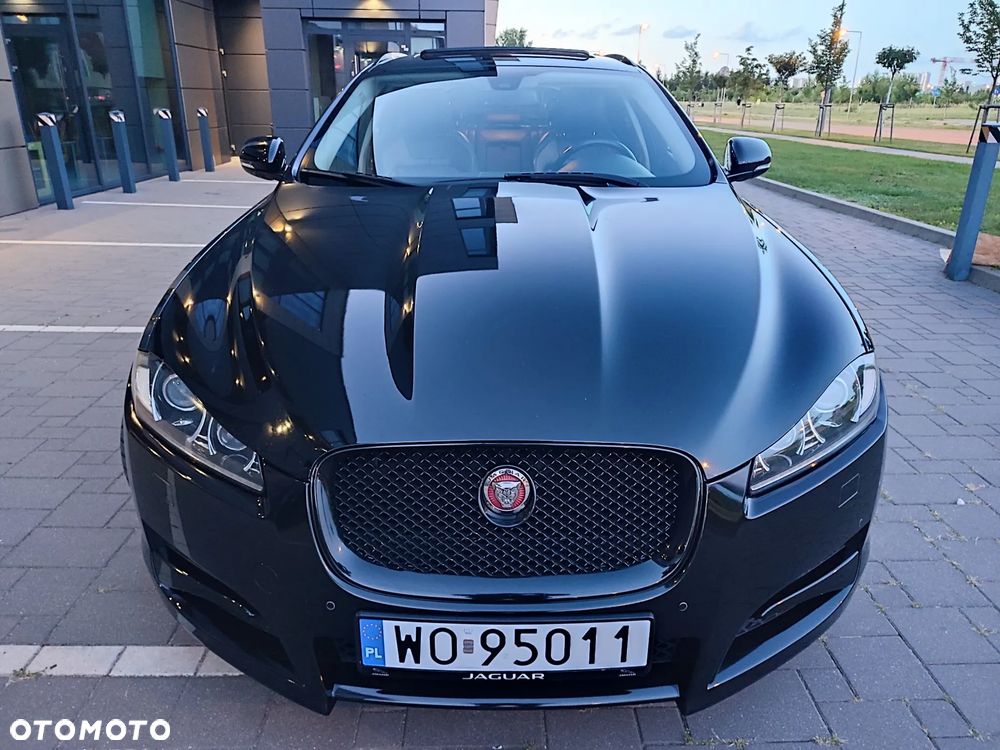 Jaguar XF 2.2 D R-Sport - 9