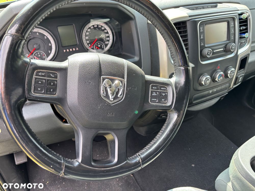 Dodge RAM 1500 5.7 4x4 - 8