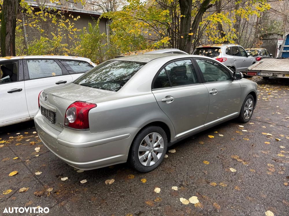 Dezmembrez Toyota Avensis T25 facelift 2.0 diesel 2007 gri verzui 93KW - 6