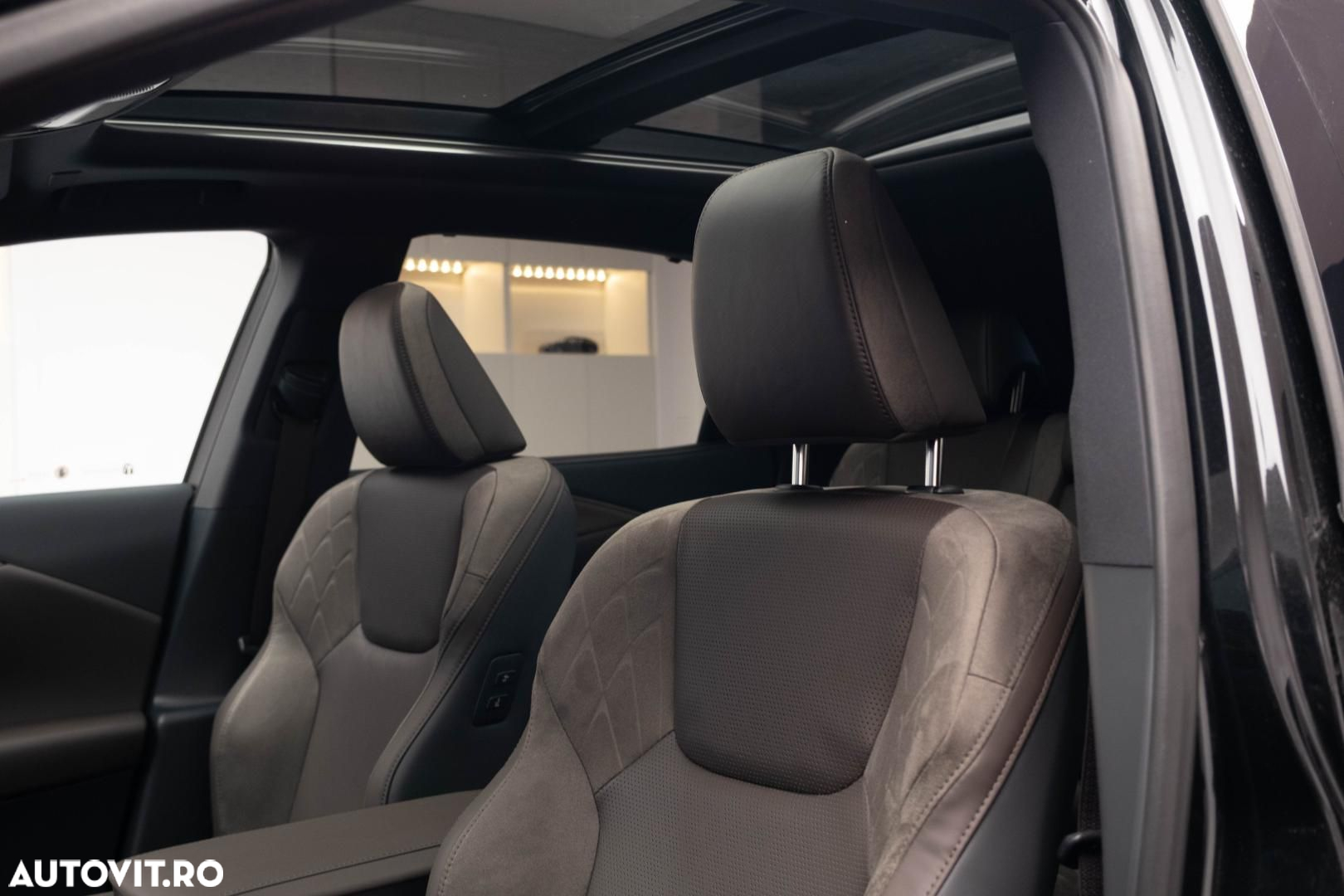 Lexus Seria RX - 20
