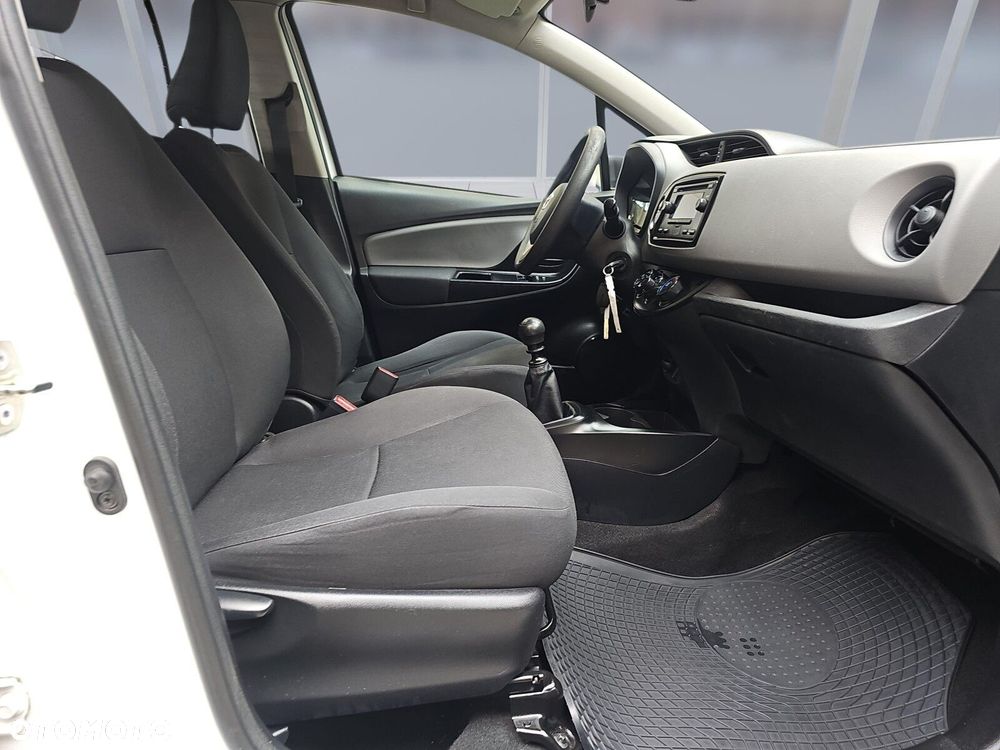 Toyota Yaris 1.5 Active - 9