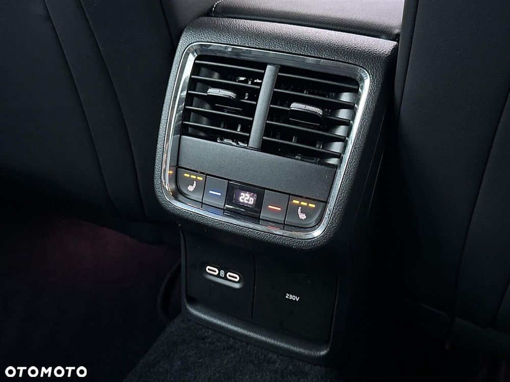 Skoda Octavia 2.0 TDI 4x4 Scout DSG - 33