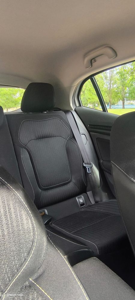 Renault Mégane ENERGY dCi 110 INTENS - 9