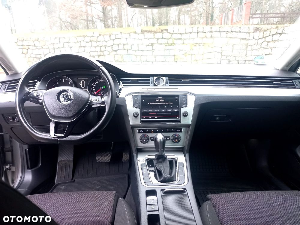 Volkswagen Passat 2.0 TDI (BlueMotion Technology) DSG Comfortline - 15