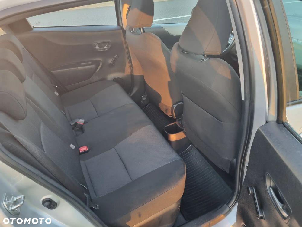 Toyota Yaris 1.5 VVT-i - 25