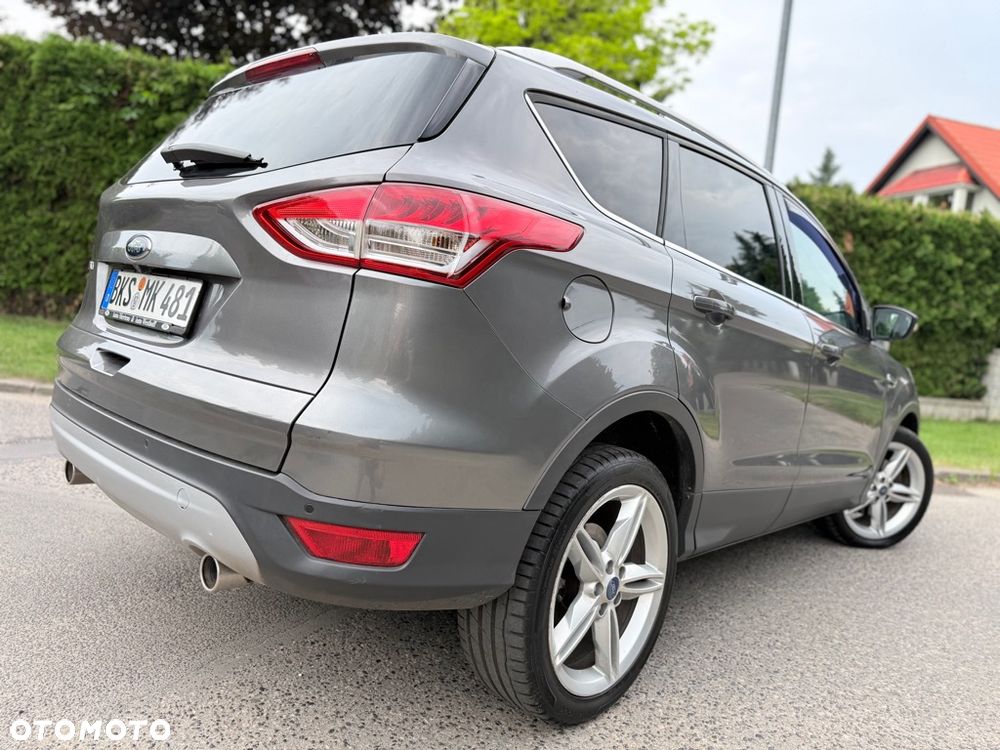 Ford Kuga 2.0 TDCi 4x4 Titanium - 4