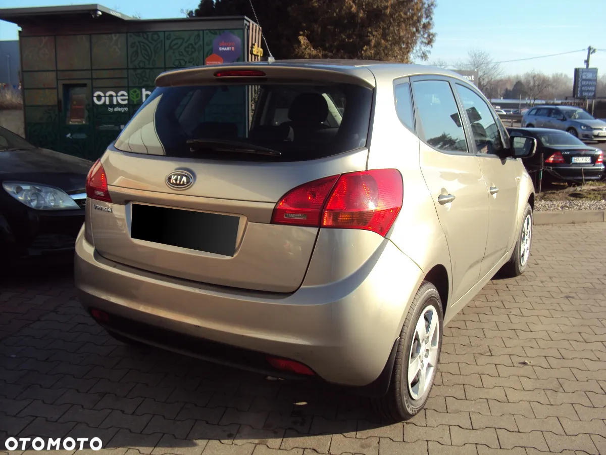 Kia Venga 1.4 CVVT Business Line - 6