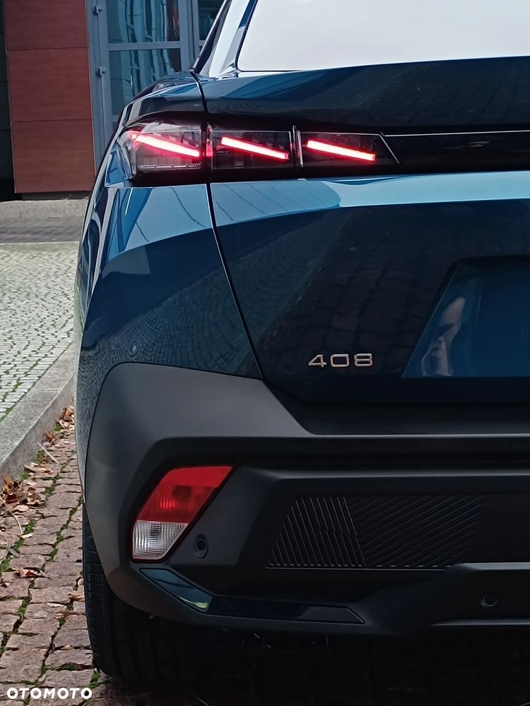 Peugeot 408 1.2 PureTech mHEV GT S&S e-DCS6 - 11