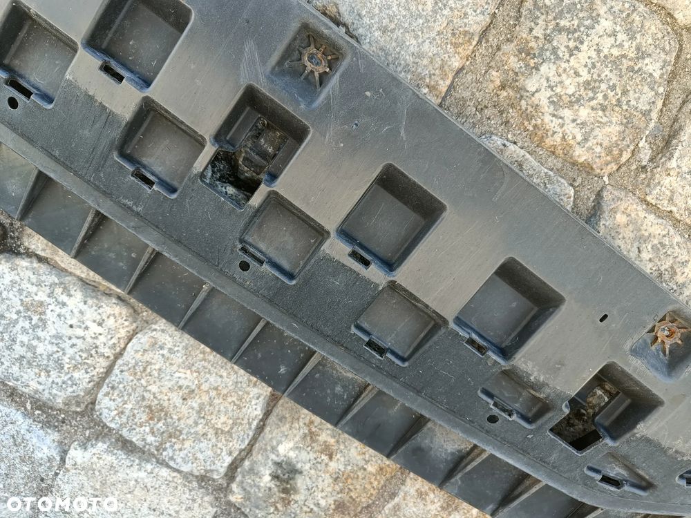 Dokładka dolna zderzaka Skoda Octavia 3 FL III lift Płyta Podłoga 5E0807611D - 8