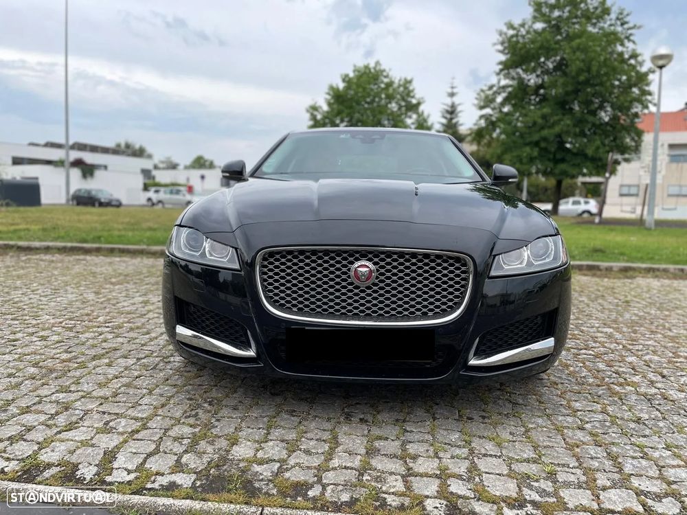 Jaguar XF 2.0 D Portfolio Aut. - 3
