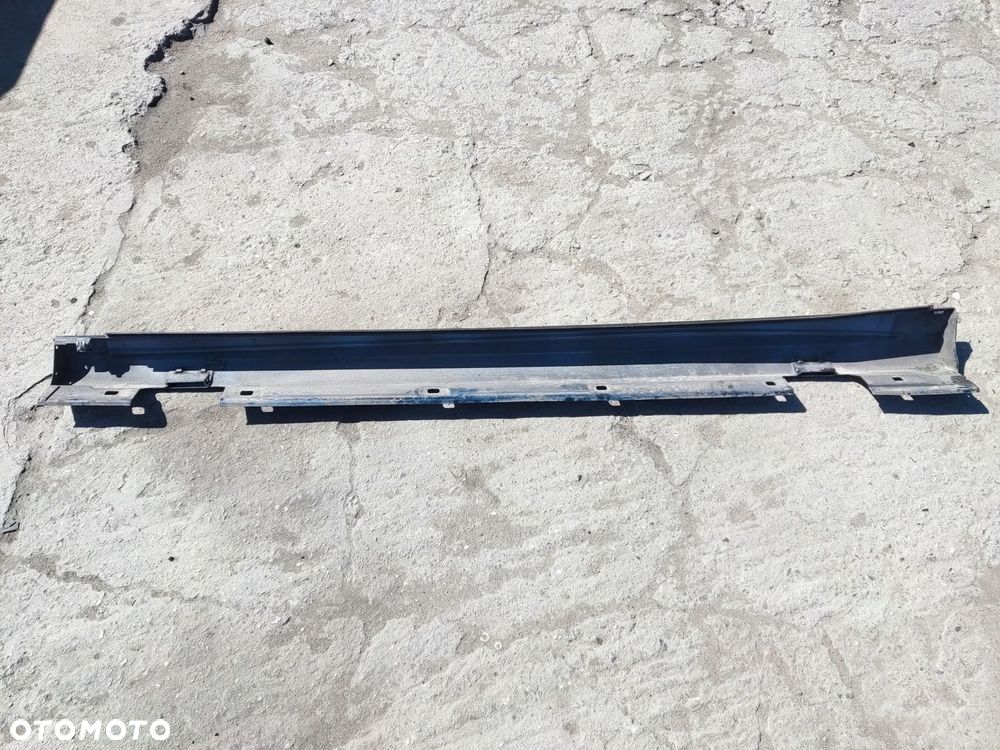 MERCEDES A KLASA W176 LISTWA PROGOWA PRAWA AMG 191 - 12